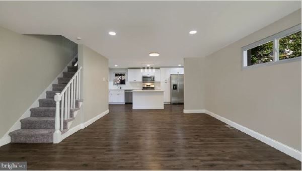 Building Photo - 432 Vernon St