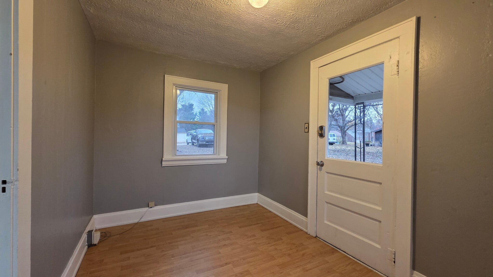 Sun Room / Mud Room / back door entry - 530 Fleming Rd
