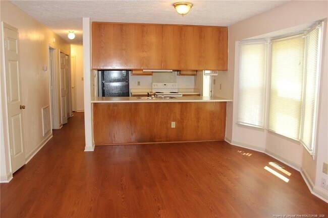 Building Photo - 916 Glen Reilly Dr
