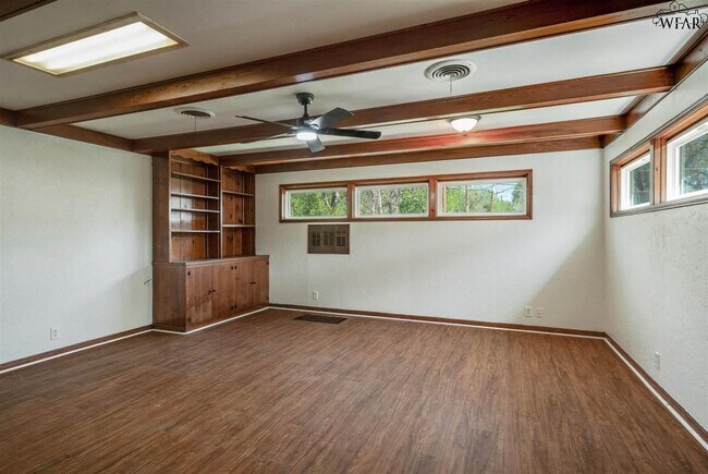 Building Photo - 2508 Fain St