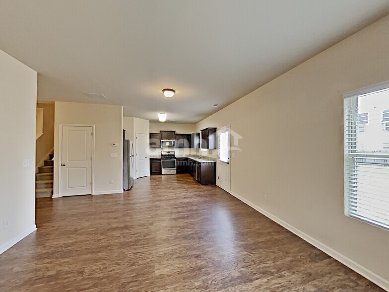 Building Photo - 3506 Mica Cir SE