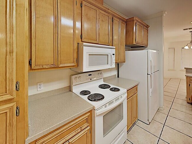 Building Photo - No Application Fees* $500 Off 1st Month - ...