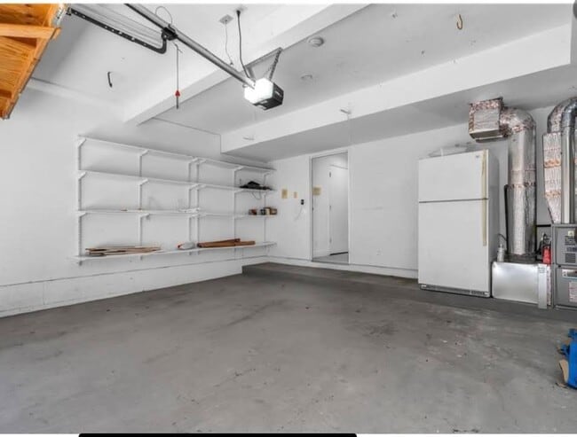 Garage - 138 S Broadway