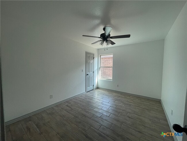 Building Photo - 2408 Duntov Dr