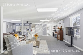 Building Photo - 92 Maple Path Ln