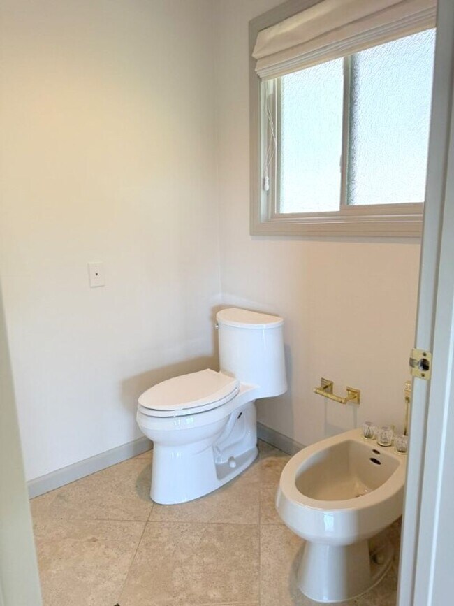 Building Photo - REDUCED ! Beautiful custom one story estate located on one of the most desirable streets in Black...