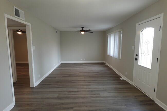 Building Photo - 3118 Martin Ave