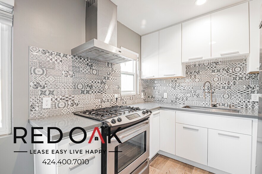 Building Photo - 400 S Mariposa-17