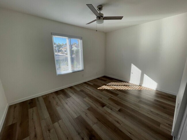 Building Photo - Carr Dr