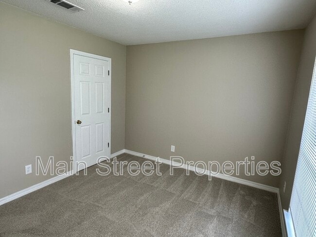 Building Photo - 7170 Rampart Way