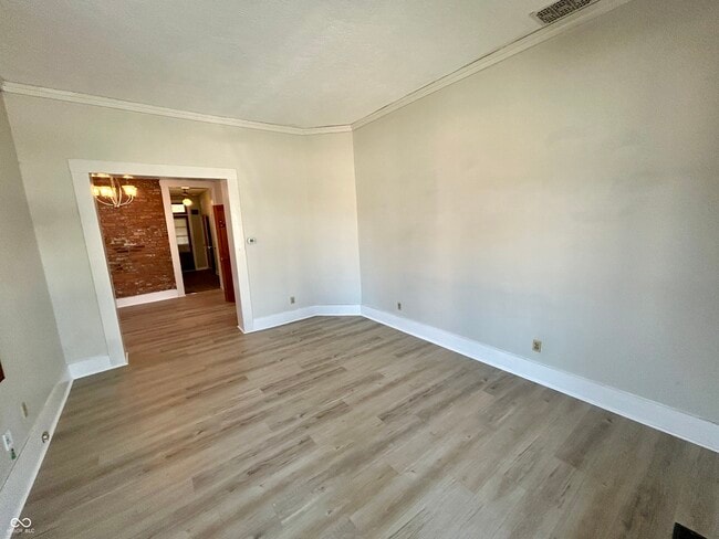 Building Photo - 639 Stevens St