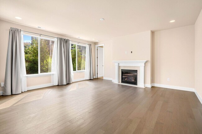 Building Photo - Rare Find – Luxury 6-Bedroom Home with Two...
