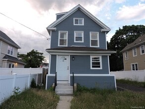 Building Photo - 23 Maple Ave