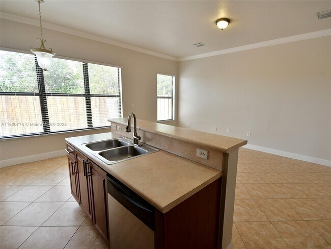 Building Photo - 8940 SW 228th Ln