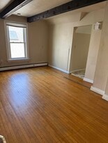 Building Photo - 1237 E Johnson St