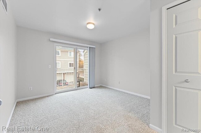 Building Photo - 1084 Faulkner