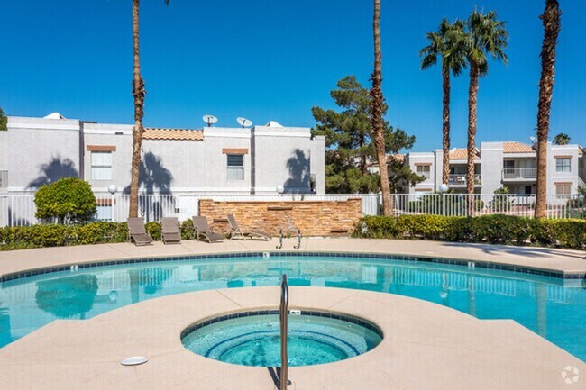 Building Photo - SPACIOUS 3BED/2BATH CONDO ON THE FIRST FLOOR!