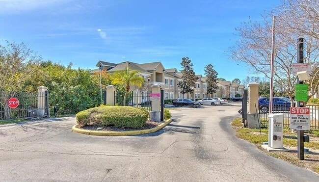 Building Photo - 6014 Portsdale Pl