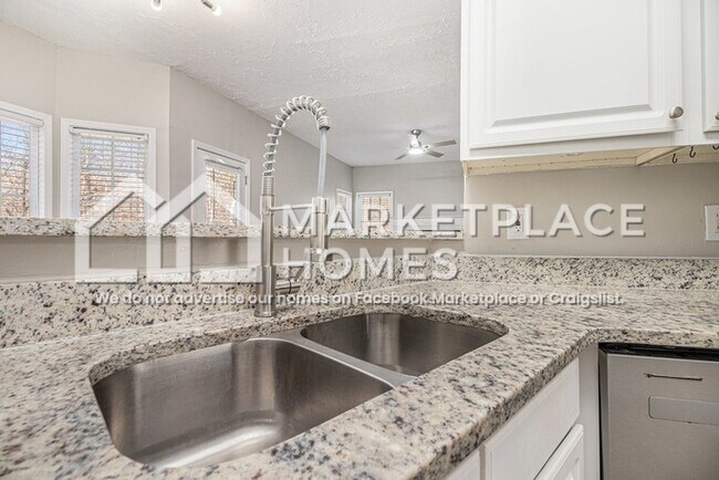 Building Photo - 257 Bonnie Sue Dr