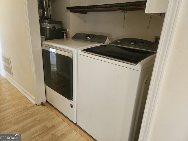 Building Photo - 4121 Burgundy Way