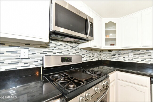 Building Photo - 1857 Ralph Janes Pl