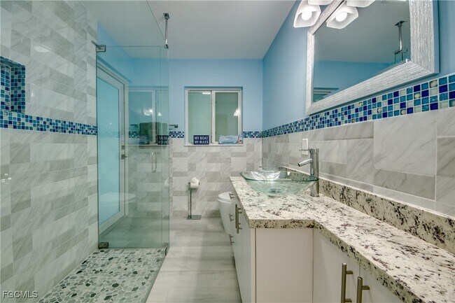 Building Photo - 5325 Mikado Ct