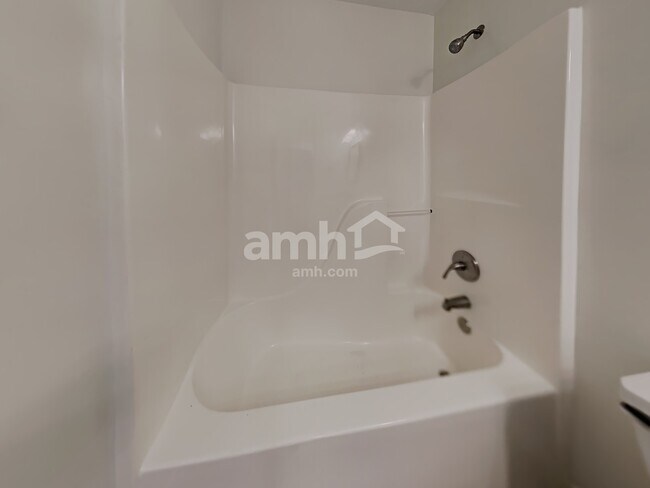 Building Photo - 270 Grayson Manor Dr SW