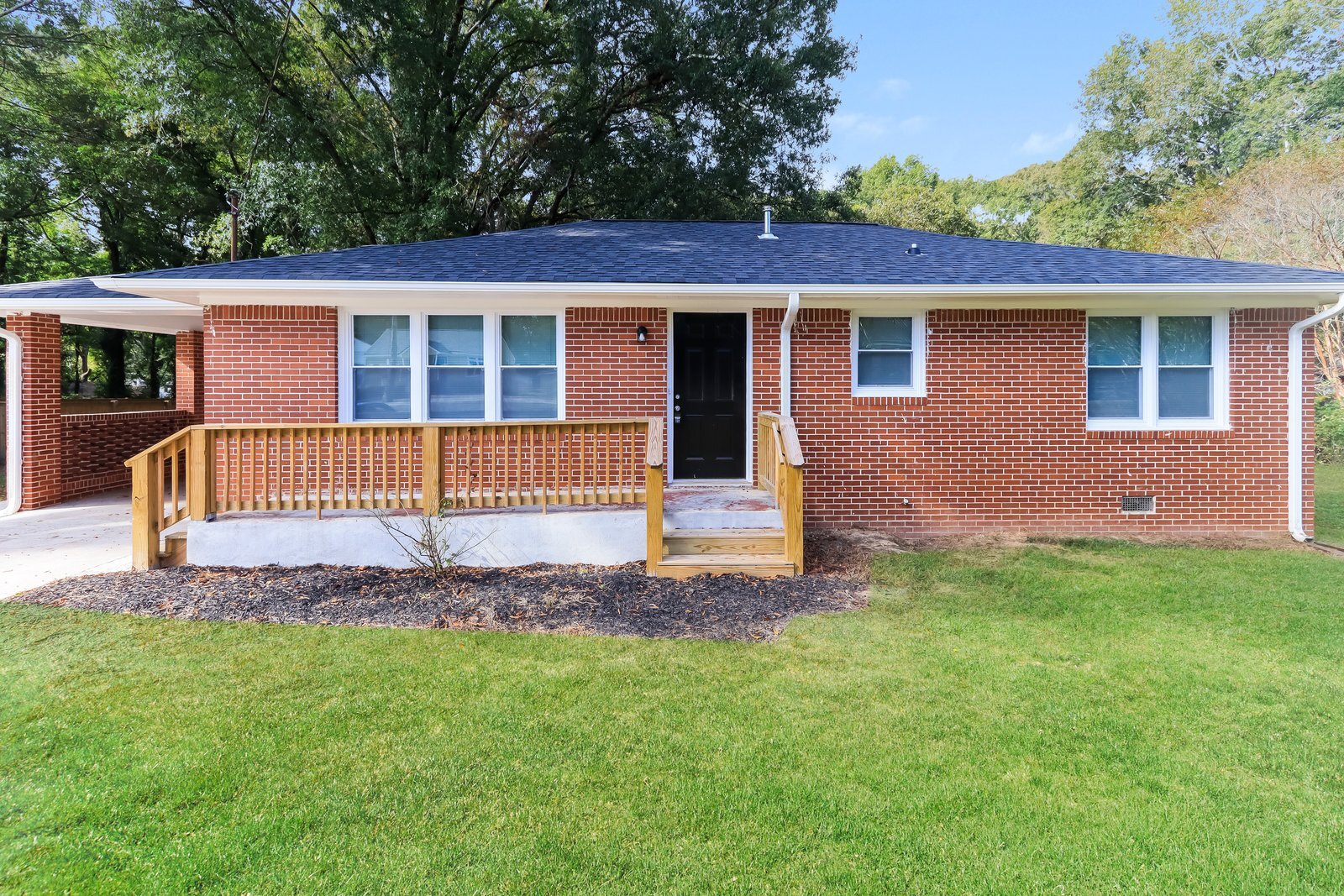 Building Photo - 1570 Engle Dr