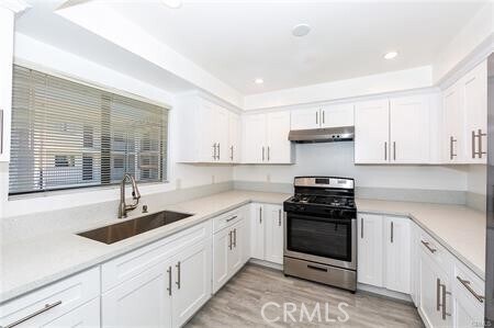Building Photo - 835 E Lomita Ave