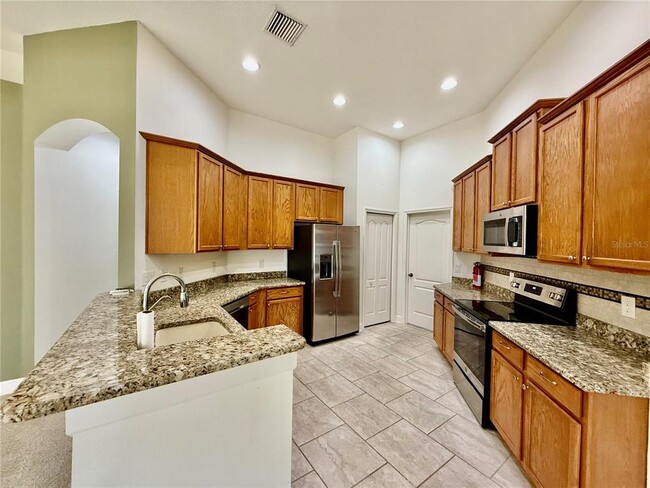 Building Photo - 10755 Rockledge View Dr