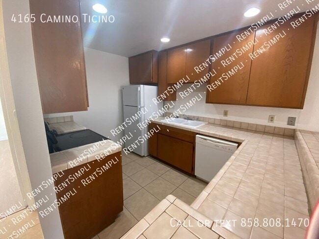 Building Photo - 4165 Camino Ticino