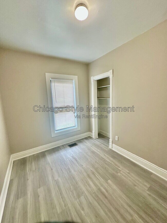 Building Photo - 2835 W 38th Pl