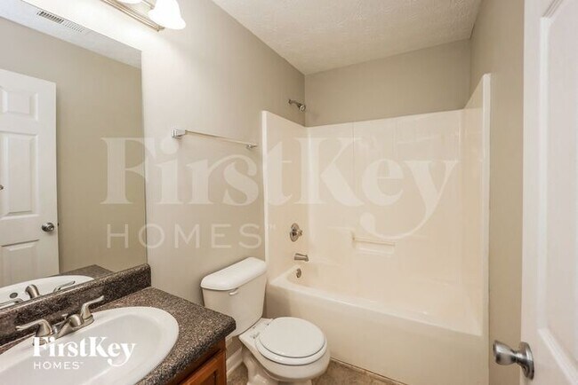 Building Photo - 244 Millstone Dr