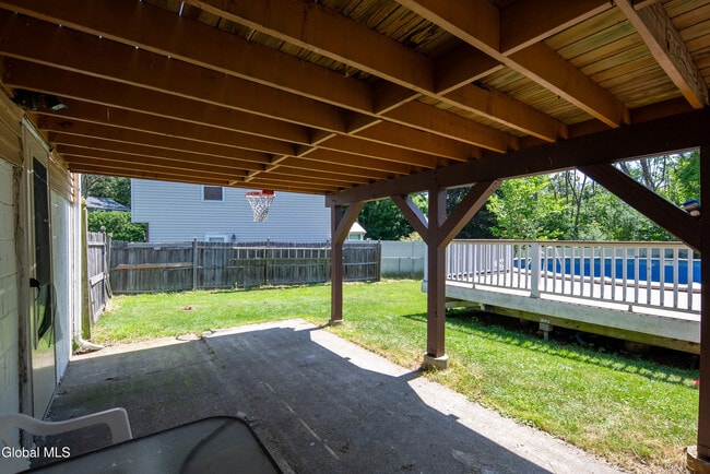 Building Photo - 99 Fiddlers Ln