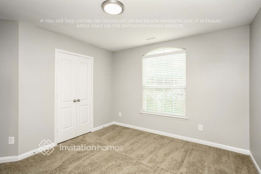 Building Photo - 2114 Bluebell Dr