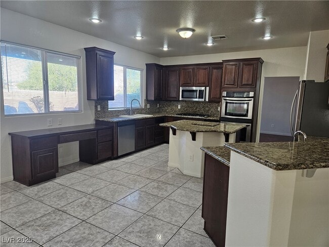 Building Photo - 10134 Reflection Brook Ave