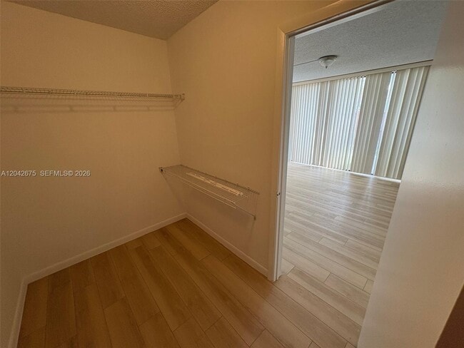 Building Photo - 6854 SW 114th Pl