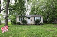 Building Photo - 1621 Rheinhardt Ave