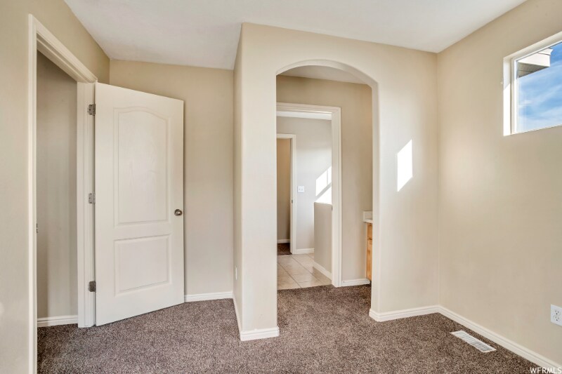 Building Photo - 273 Interlochen Ln