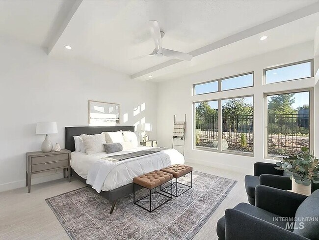 Building Photo - Custome build in Movado Estates