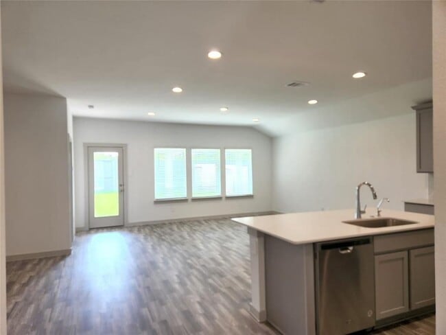 Building Photo - 7826 Sleek Flock Ln