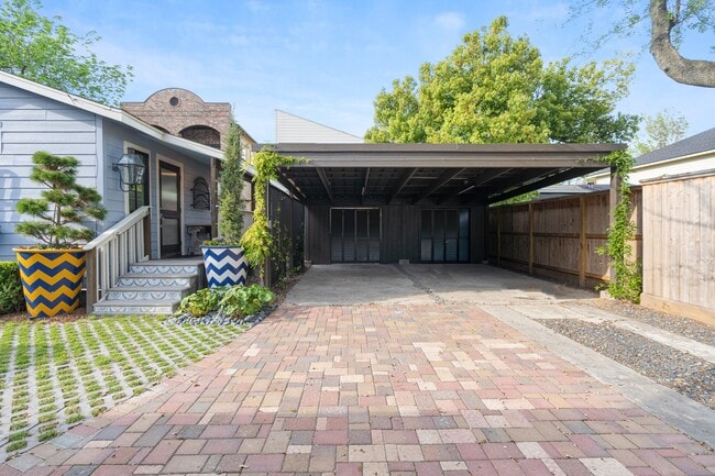 Building Photo - 1116 Nadine St