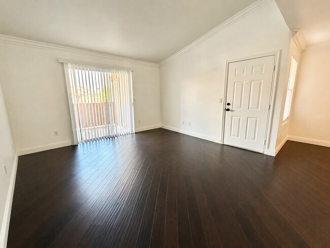 Building Photo - Beautifully Updated Condo in Gated Copper Palms Community