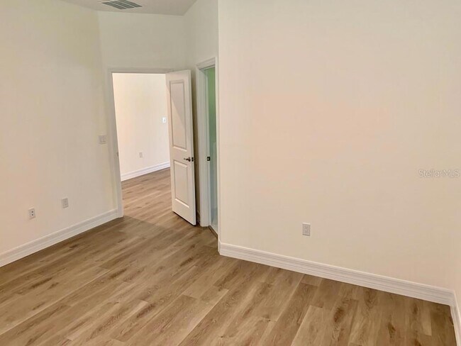 Building Photo - 21475 Seaton Ave