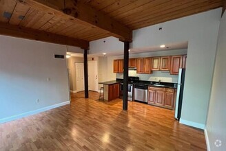 Building Photo - 335 Cypress St