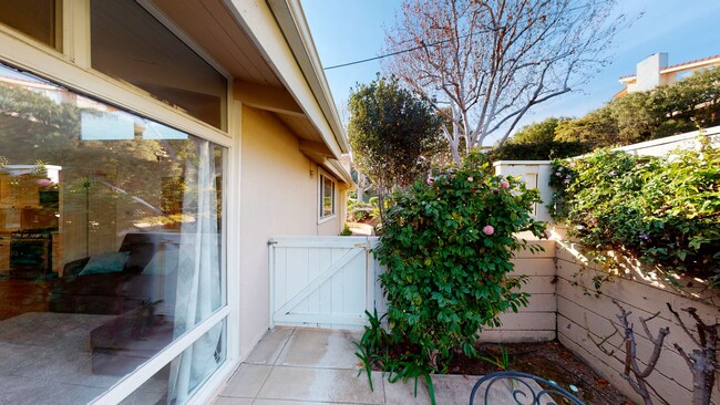 Building Photo - Dana Point Three Bedroom -- short walk to ...