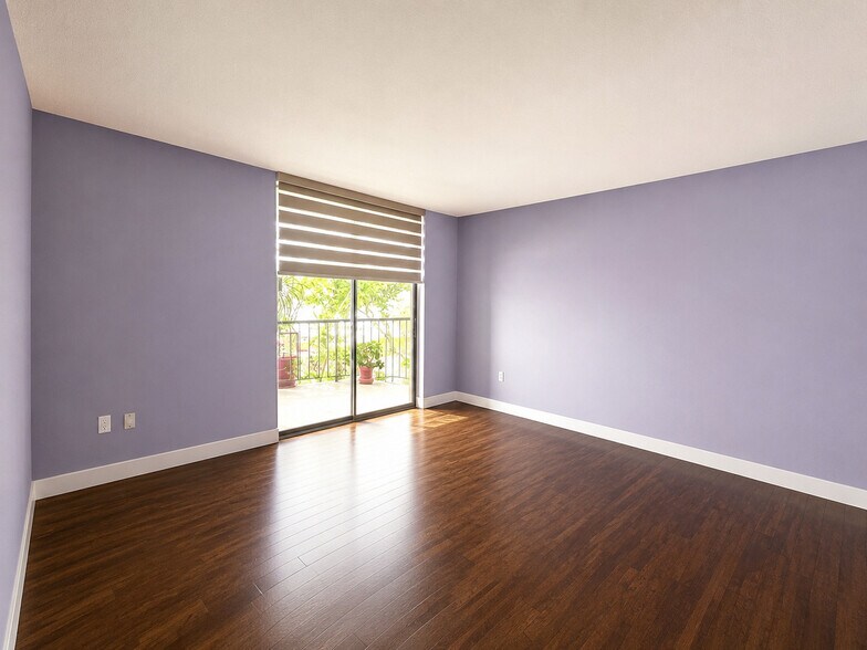 Building Photo - 8045 SW 107th Ave