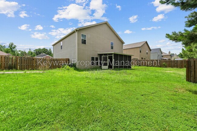 Building Photo - 910 Clover Ct