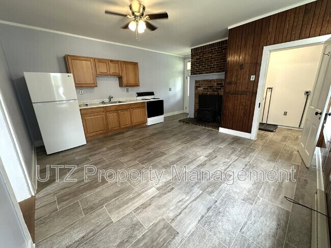 Building Photo - 3977 Littlestown Pike
