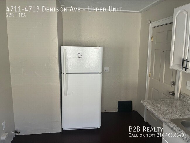 Building Photo - 4711-4713 Denison Ave-Upper Unit